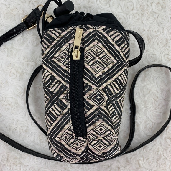 PurseN Raffia Aztec Pattern Small Crossbody Insulated Black & Tan - Picture 3 of 12